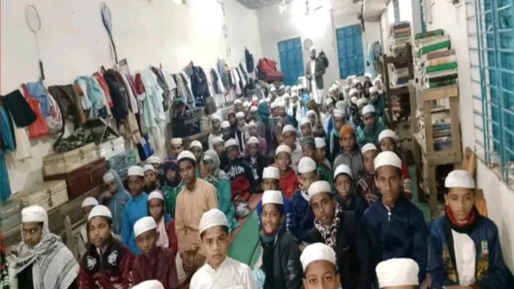 বারহাট্টায় বেগম খালেদা জিয়ার রোগমুক্তি কামনায় বিশেষ দোয়া মাহফিল